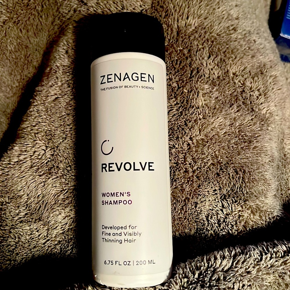 Revolve Women’s Shampoo